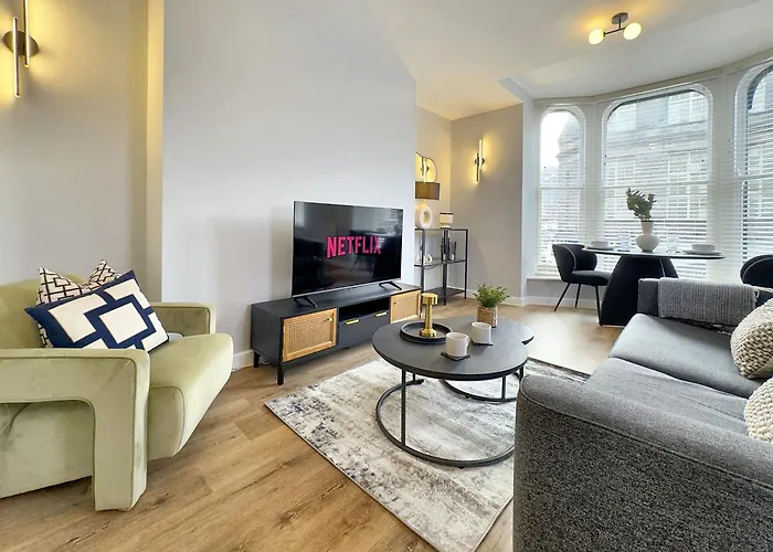 Harrogate House Apt 2 - Stylish Central Flat
